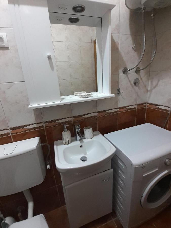 Apartmani Irena ティヴァト エクステリア 写真